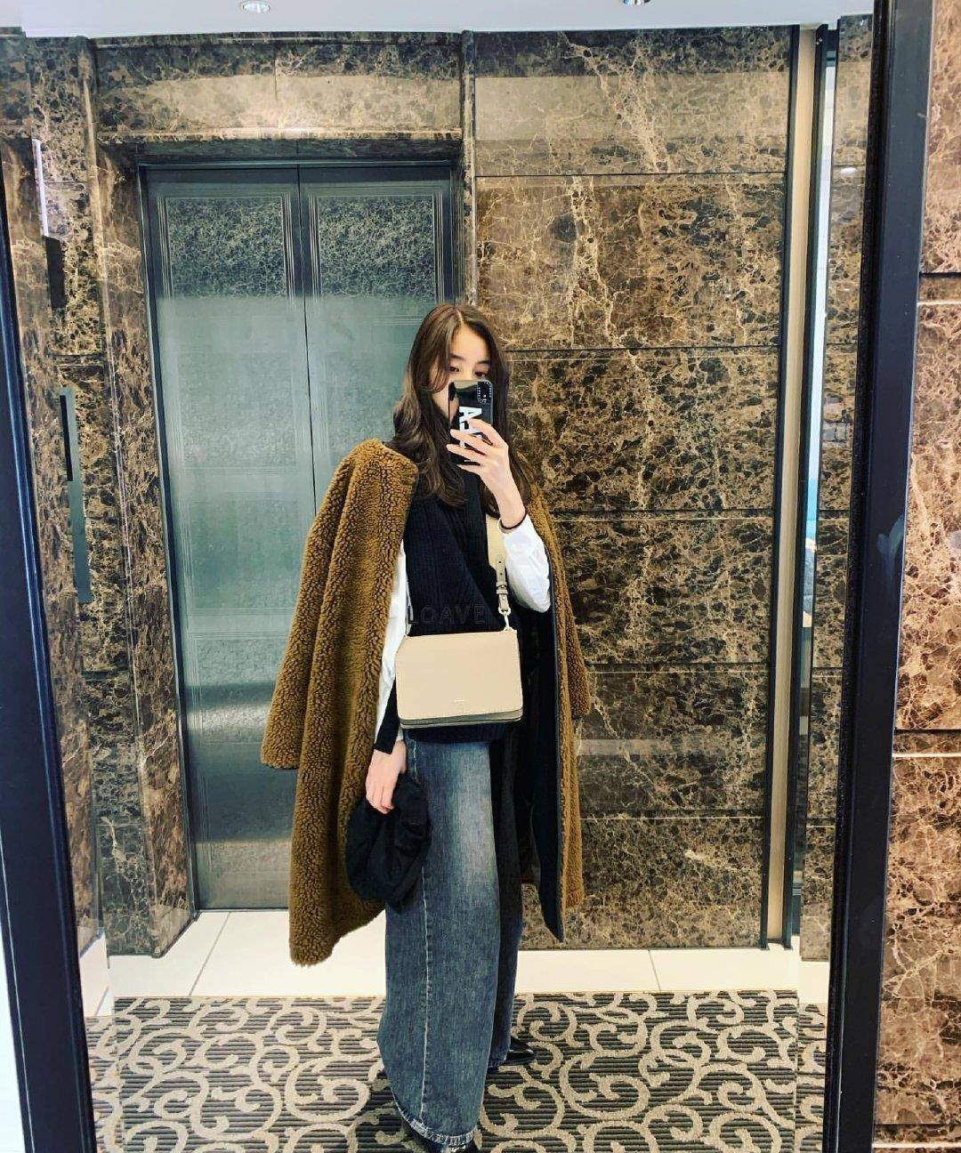 新木优子成为dior国外区大使混血颜大长腿衣品更加分