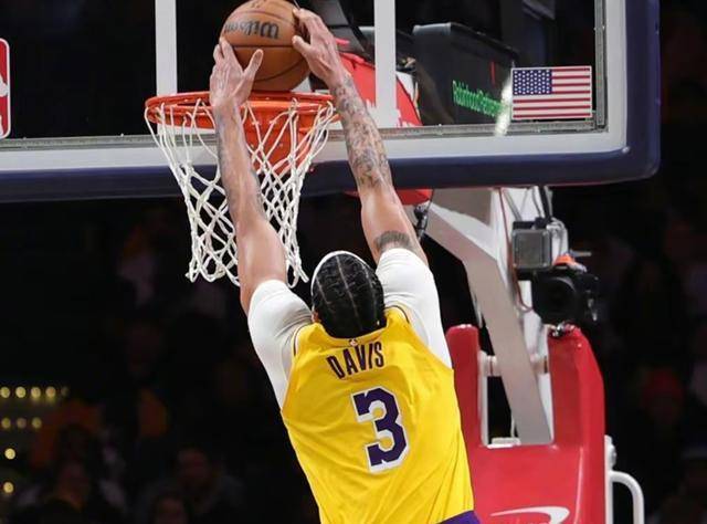 胡勇最近怎么样勇士队无法与湖人队相比有什么区别