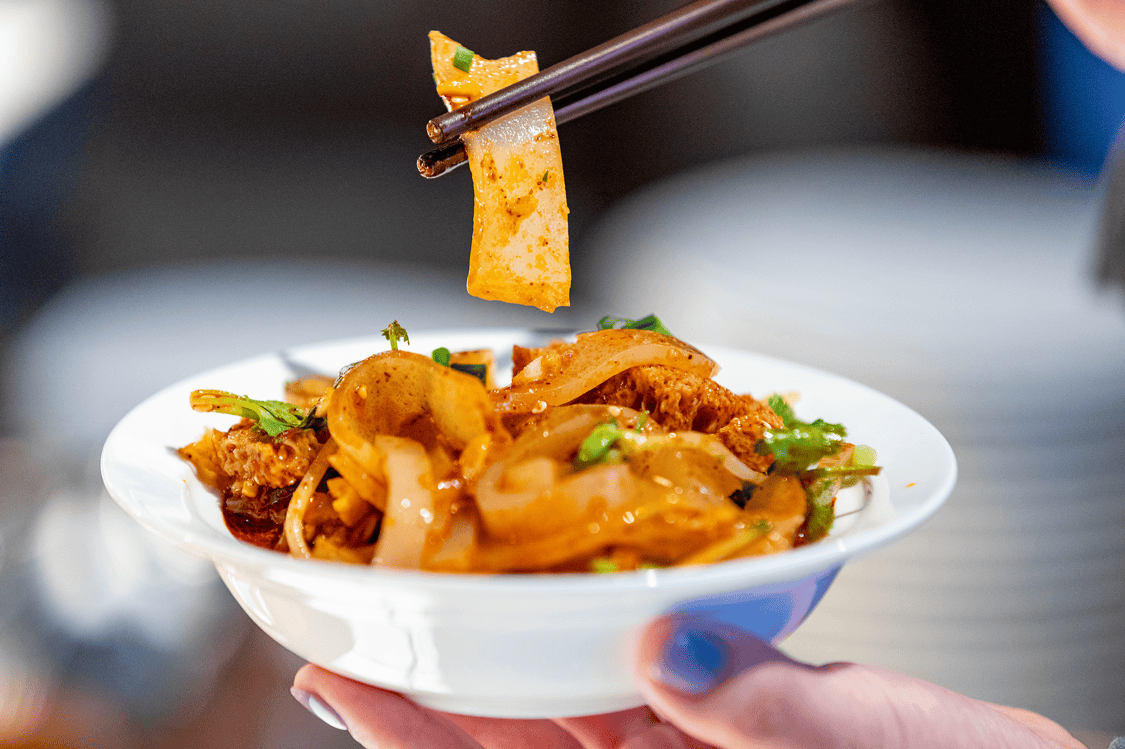 原创贵阳也能品尝大西北美食而且远不止肉夹馍油泼面及烤全羊这些