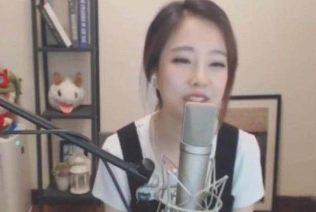 2,现在连一主播都说不差那930万了,越来越觉得小崔伟大了……3,这个