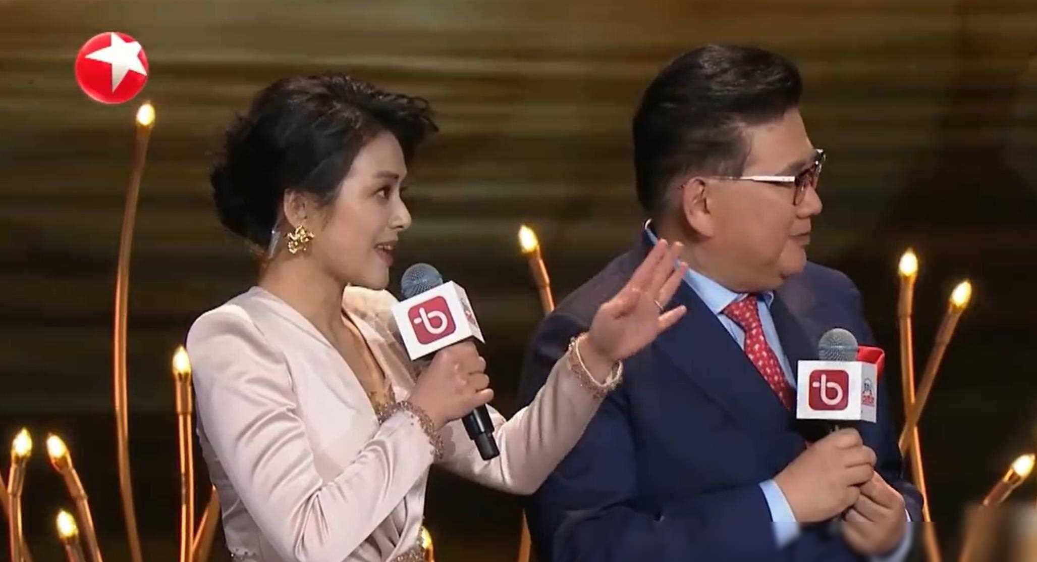 作品_井柏然_爱情