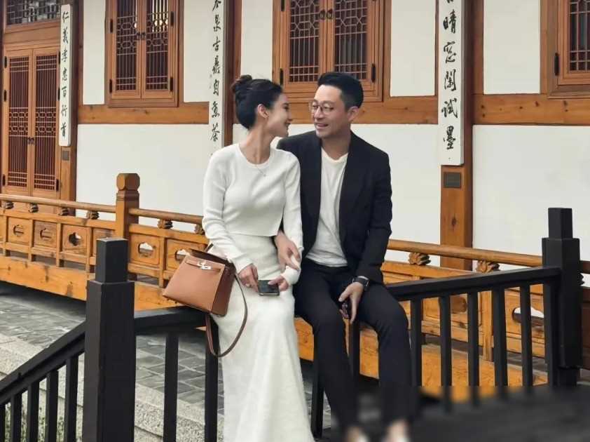 汪小菲晒情侣亲密照具俊晔表白大s再掀风波