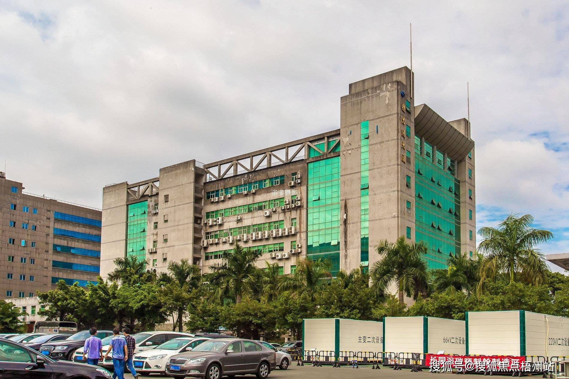 2024年深圳凤凰城大厦的优缺点分析合不合适租预约通道