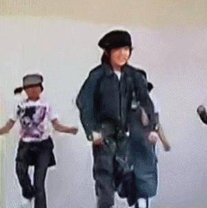 是很多选手的舞蹈老师的老师大家别被现在的照片骗了来之前的力丸是