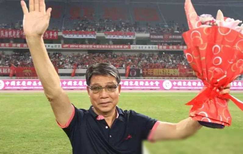 感谢徐根宝上海双雄中超不败联赛新篇章