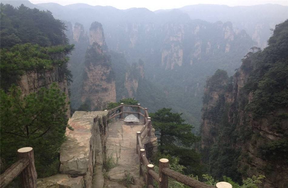 湖南张家界旅游攻略45月份去湖南张家界旅游四天最佳游玩建议及注意