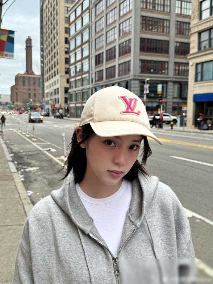 欧阳娜娜首次回应曾因叫陈伟霆爸爸挨批事件