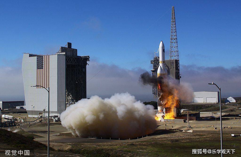 德尔塔4重型火箭完成最后使命nrol70升空
