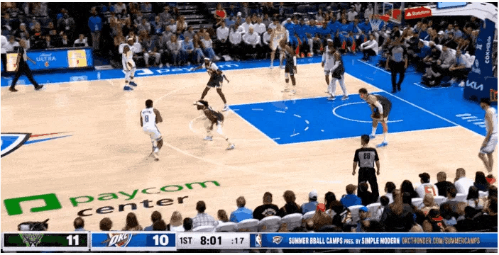 杰威拜佛惊艳过掉贝弗利,双手暴扣震撼人心!_篮球_比赛_球场