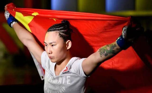 原创张伟丽评价闫晓楠巨大的变化