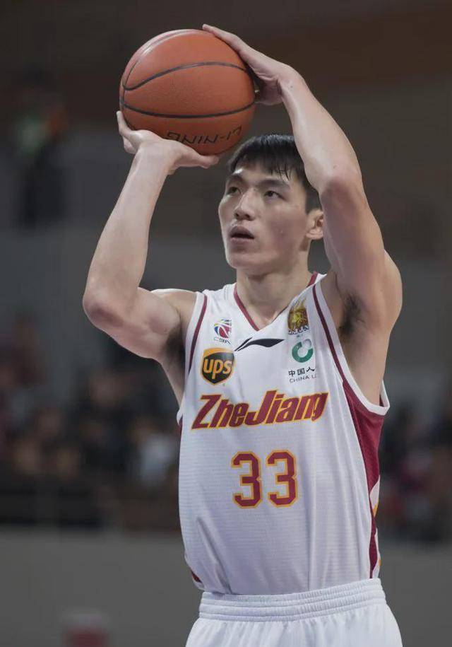 赵继伟与吴前:cba后卫赛季表现对比