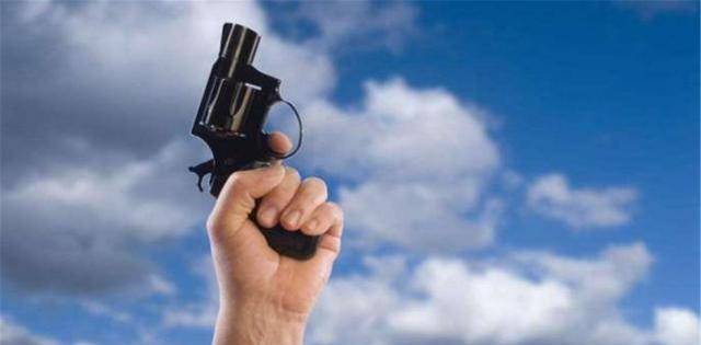 世界各国,为什么明令禁止朝天开枪,伊拉克的惨痛教训不能忘_子弹_战争