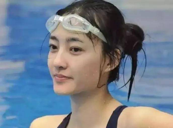 女明星卸妆后反差大:有人是素颜女神,有人"变脸"认不出_王丽坤_杨幂