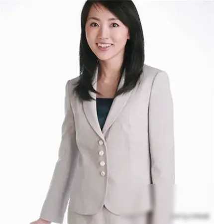 央视主播杨丹:丁克15年,意外得子全家乐