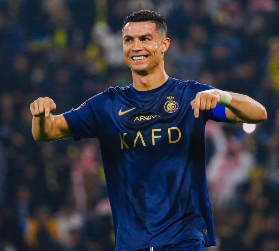 原创更换赞助商利雅得胜利签约阿迪c罗梦回6年前与梅西同阵营