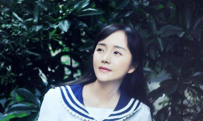 差一点变成琼瑶女郎,却意外凭《小魔仙》爆红,今却混成小透明_廖景萱