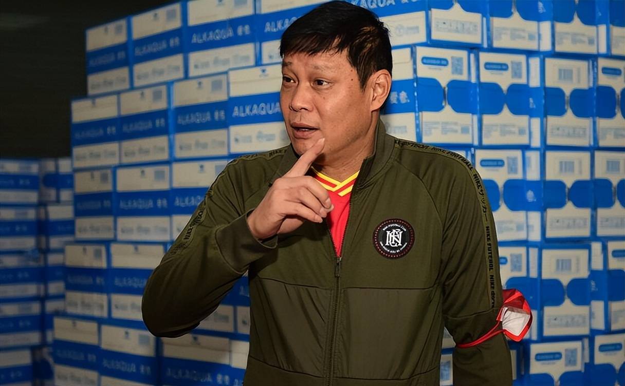 范志毅又开炮!怒斥63岁本土主帅:做人存在问题!球迷点赞力挺