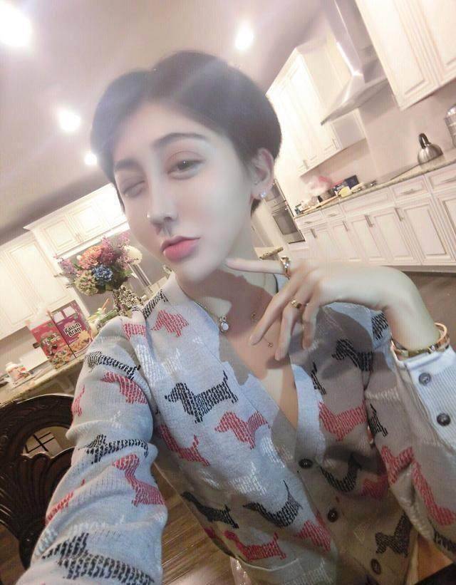 都说蛇精男刘梓晨丑作网友们表示不服还开了修图大会