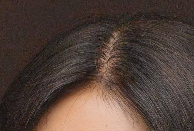 头发,面容等局部,放大之后,不仅没有变得模糊不清.