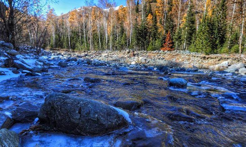 中国"面积最大"的景区,堪比300个澳门那么大,最少能玩两天_喀纳斯