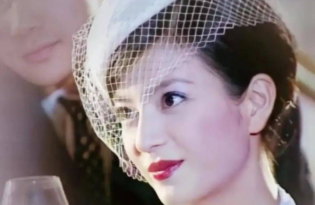 原创赵薇对琼瑶说千万不要找我演依萍琼瑶坚定地说你必须演女一号