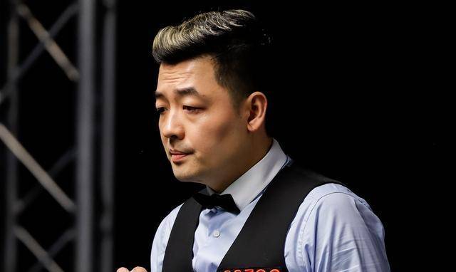 斯诺克世锦赛:中国新秀国强横扫冠军,斩获胜利_选手_vs_昊天