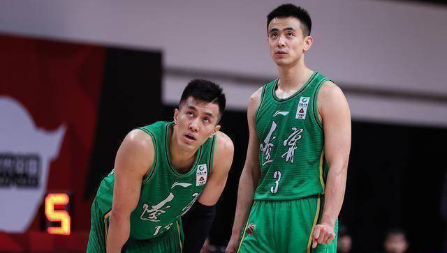 今天cba男篮常规赛的第二阶段已经逐渐接近尾声,各个球队在这段时间里