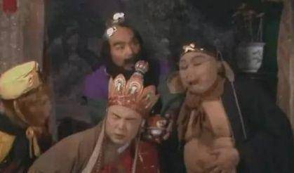 原创女儿国最贵的东西却不归女王管难怪她一见唐僧二话不说就要嫁