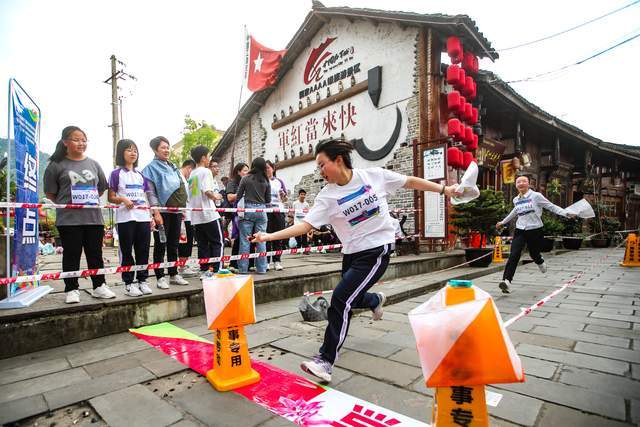 高清图实录米仓山大峡谷川渝定向越野赛