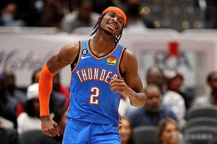 从高中时代的不被看好,到如今nba的超级顶薪合同,亚历山大的篮球之路