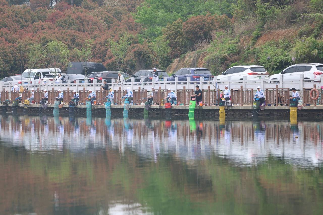 在13日举行的开幕式上,阮诗军指出,近年来,黄陂区高度重视体育事业