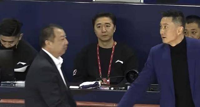 广东逆转青岛吴庆龙愤怒莱多抱威尔斯徐杰咳嗽胡明轩累坏