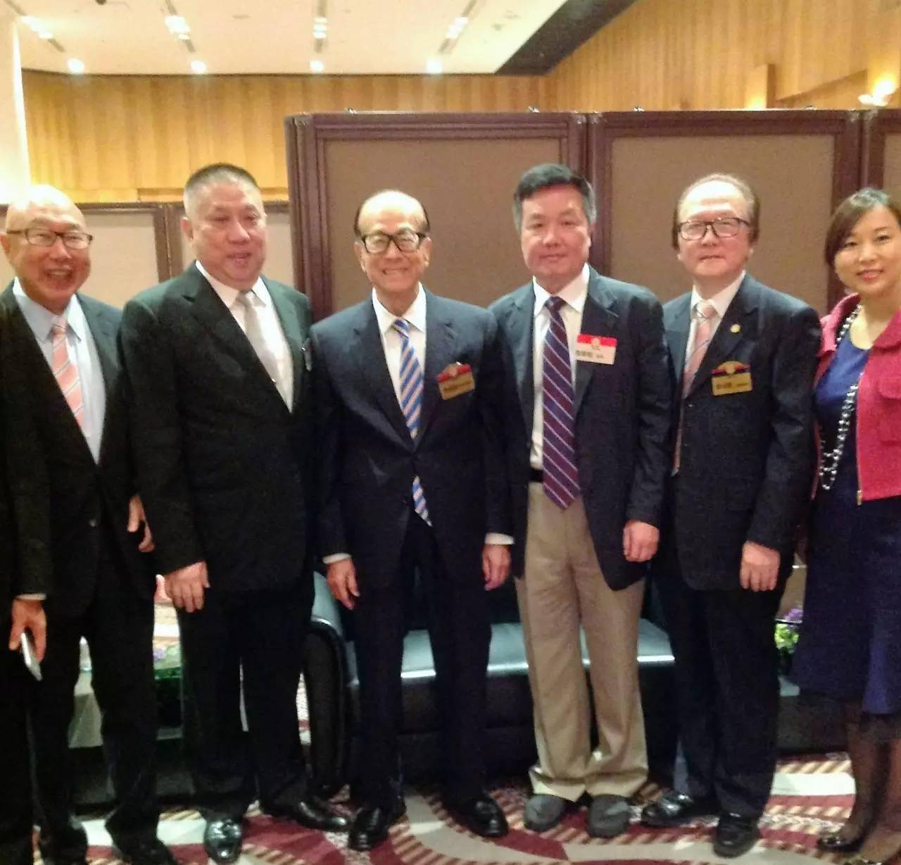 一,罗鹰石的创业历程罗鹰石于1913年出生在广东普宁.