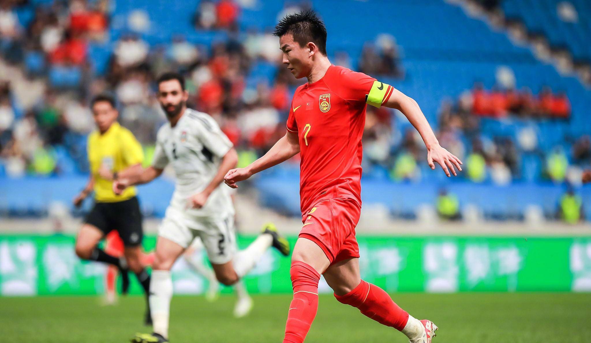 cctv直播中国男足21点决战亚洲第一取胜出线成耀东表态