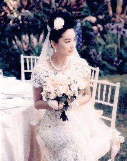 原创港片女神穿婚纱李嘉欣钟楚红清纯蔡少芬惊艳林青霞美若天仙