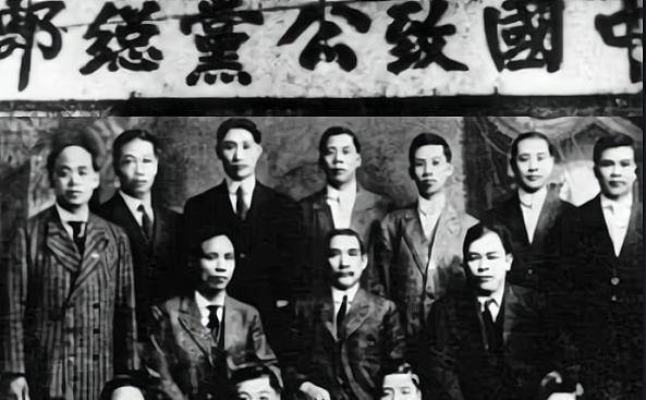 而随着新中国的成立,社会逐渐安定,国家也日益稳定,洪门的"用处"也就