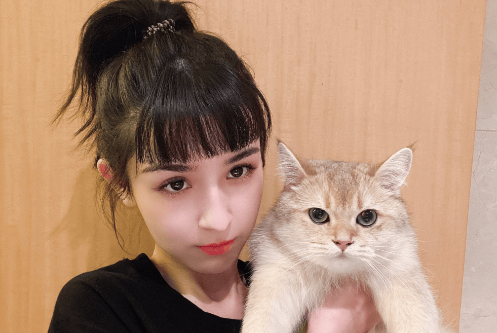 一舞成名被陈赫签约,却因"蜡烛门"身败名裂_妮克_时候_大佬