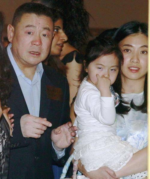 原创关之琳我和刘銮雄的故事和高尔夫无关只是普通的情侣关系