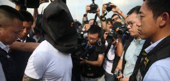 的手下,一人拿持刀斩毙3名杀手,后被敌帮用计暗杀_钱明森_马仔_匕首