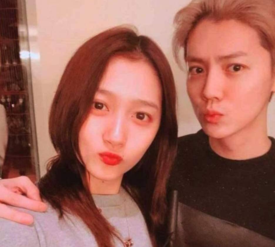 原创关晓彤晒男友视觉美照女方不满意嫌弃鹿晗拍照技术差不太会拍