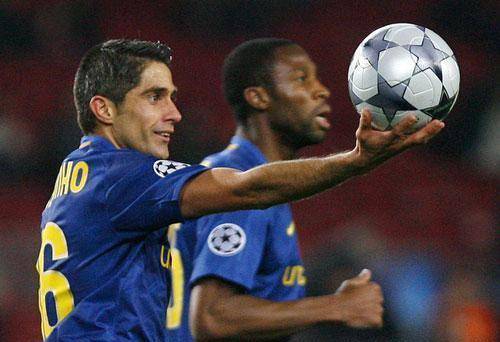 原创心在国米成为首位加盟阿森纳的巴西人加盟巴萨意外捧两欧冠