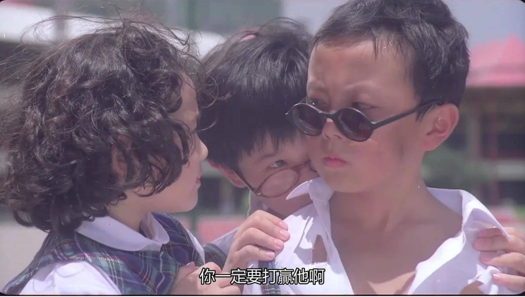 甚至是由他担任主演,与老人合作的《小飞侠》.