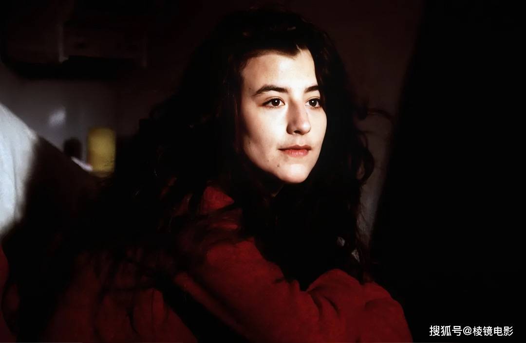 非常公寓莫妮卡贝鲁奇早期成名作悲情恋人遭遇死亡陷阱