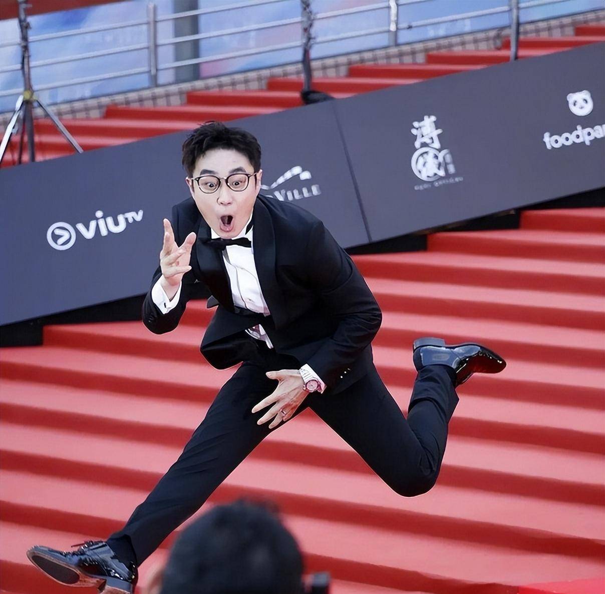 程序员因接外包坐牢456天，看完在里面的经历你还敢么？ - 环信, image size:1208x1187