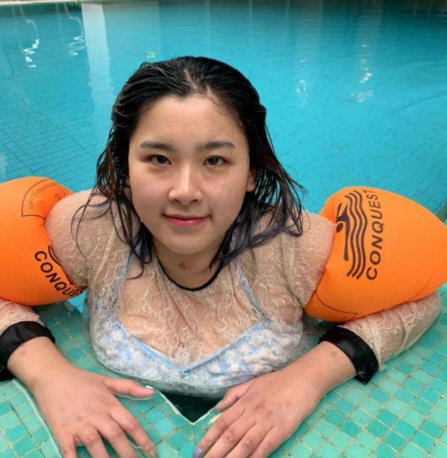 4年前27岁海归女硕士孙晨璐惨遭车祸高位截瘫今成时尚博主