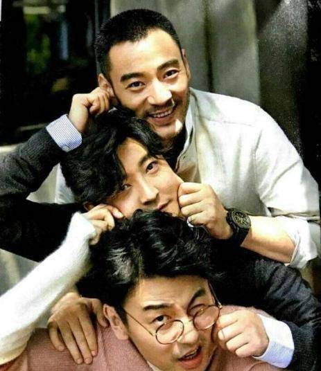 郭京飞隐藏15年的妻子原来是熟悉的她怪不得出道20年0绯闻