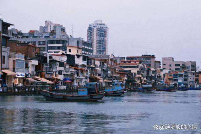 鼓浪屿美院>贝壳梦幻世界>日光岩>菽庄花园>三一堂>最美转角>船屋>