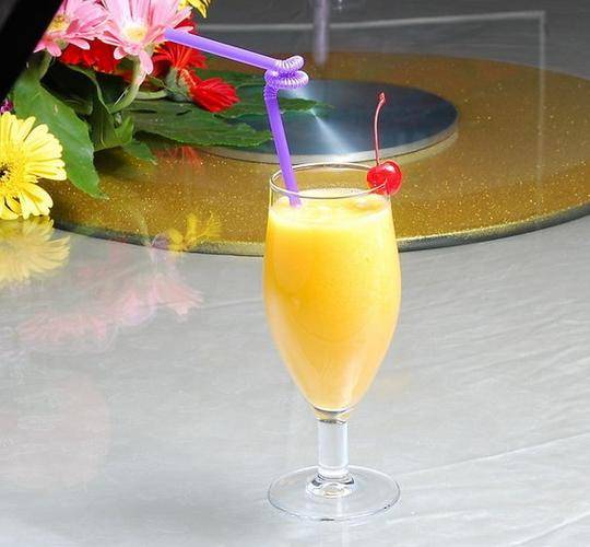 夏季清凉饮品推荐芒果柳丁苹果汁