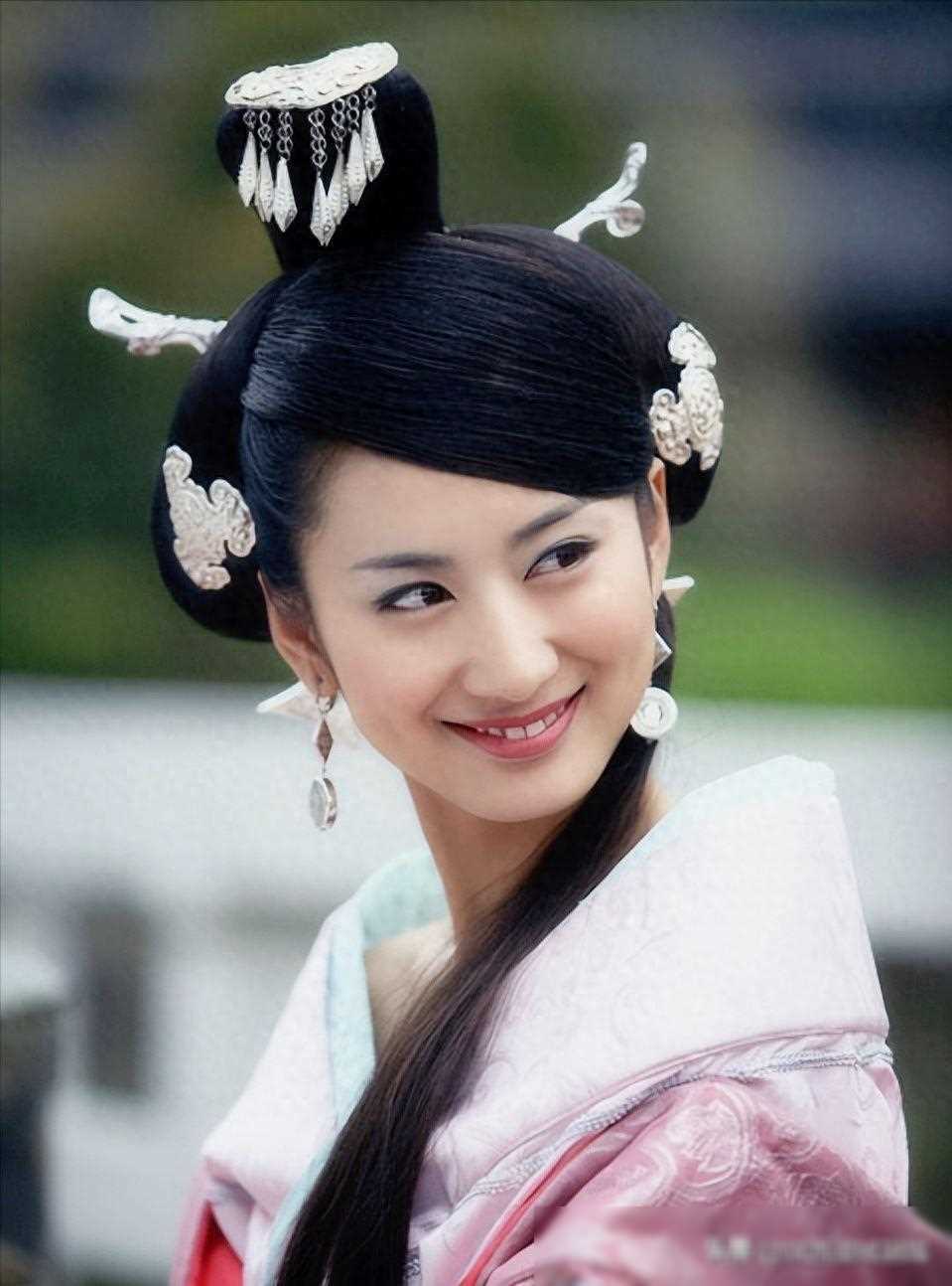 古装第一美女她退圈7年依然魅力不减