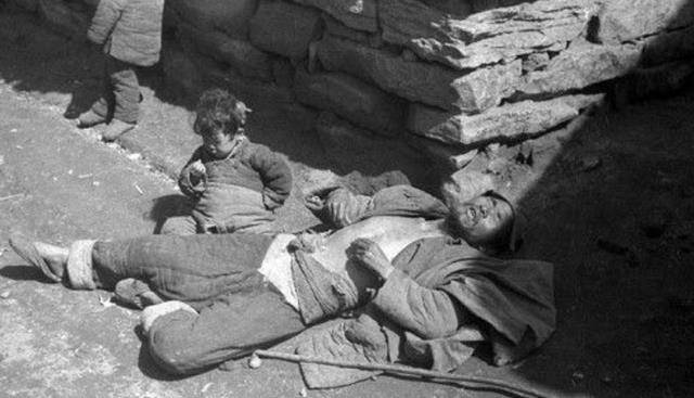 原创1942年河南大饥荒地方官员粮食留给士兵农民自己想办法